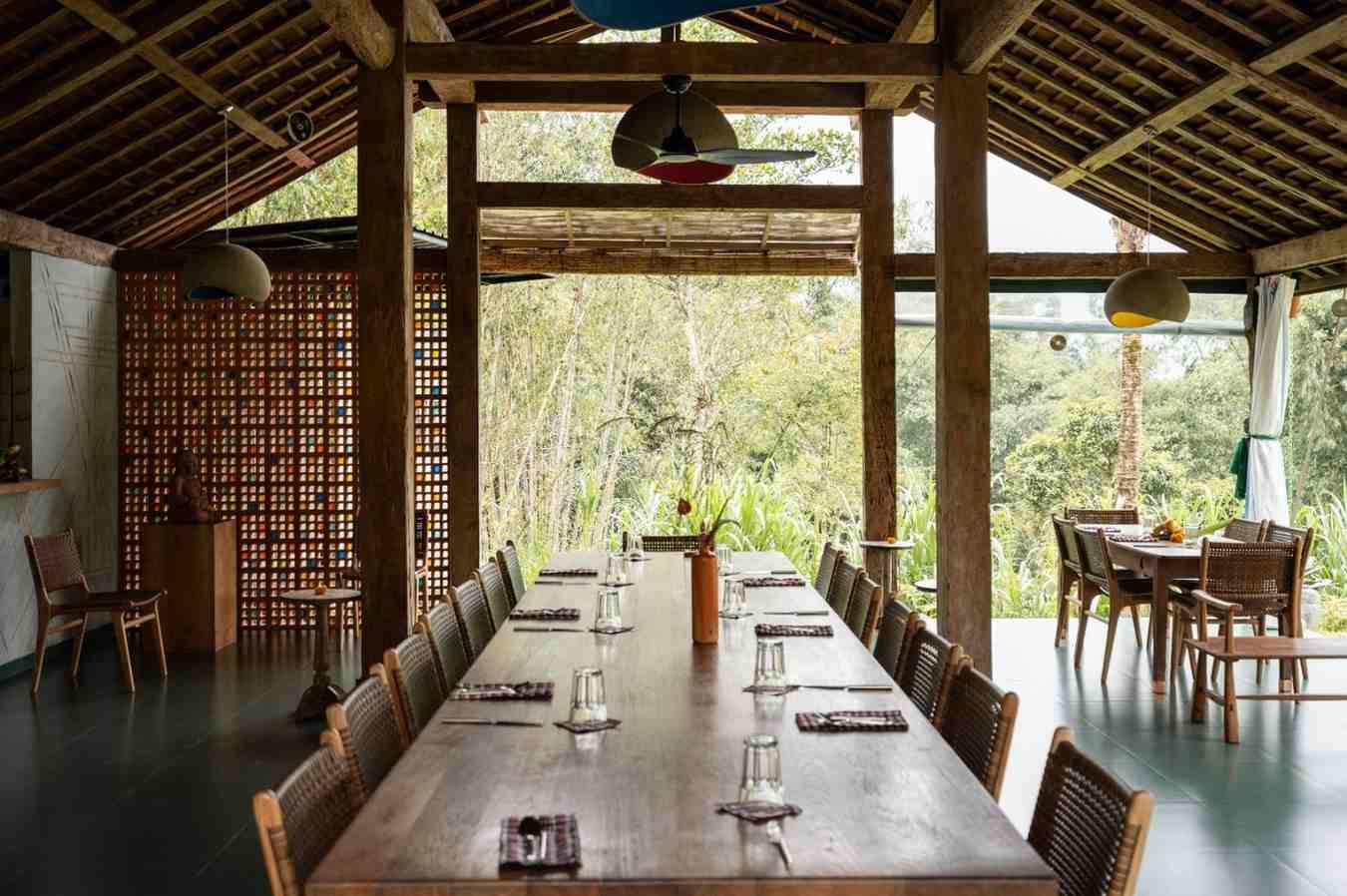 CopyofInteriorrestaurant