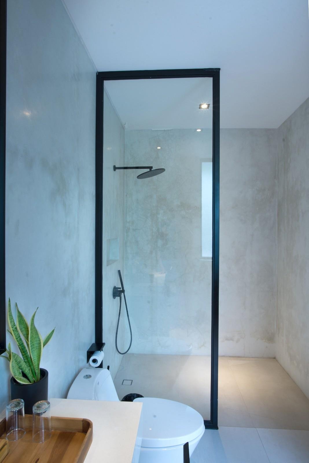 BATHROOMC1