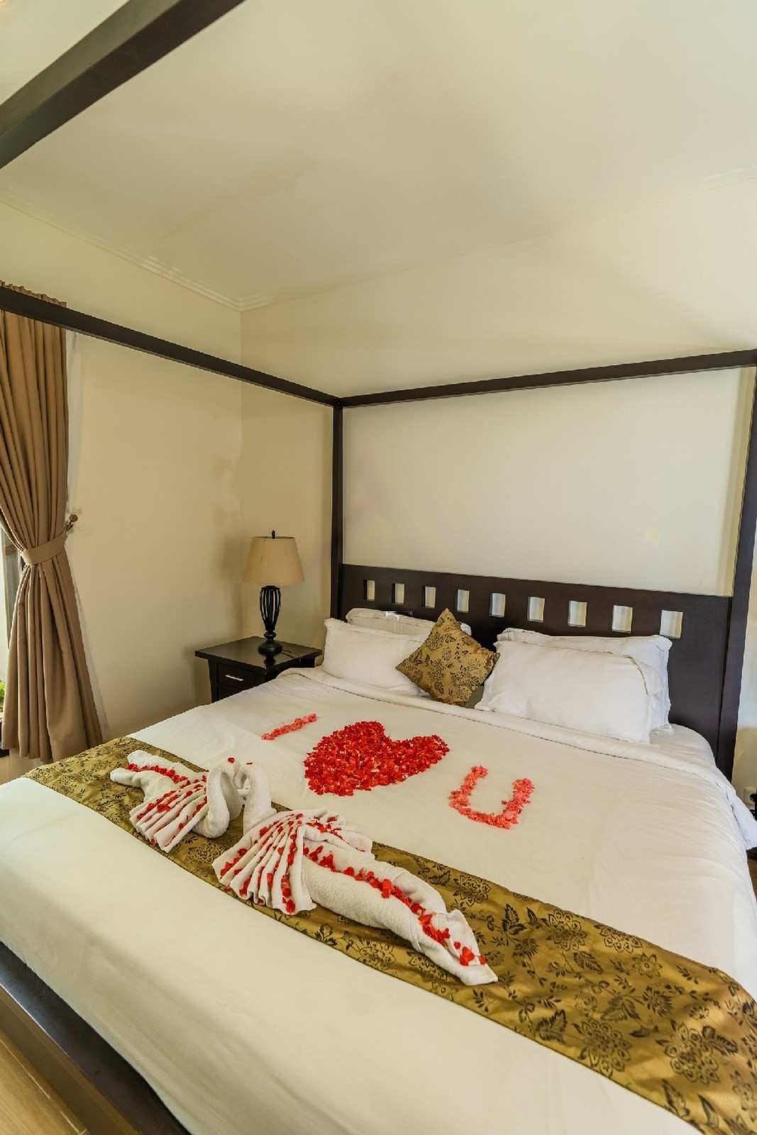 KAMAR4