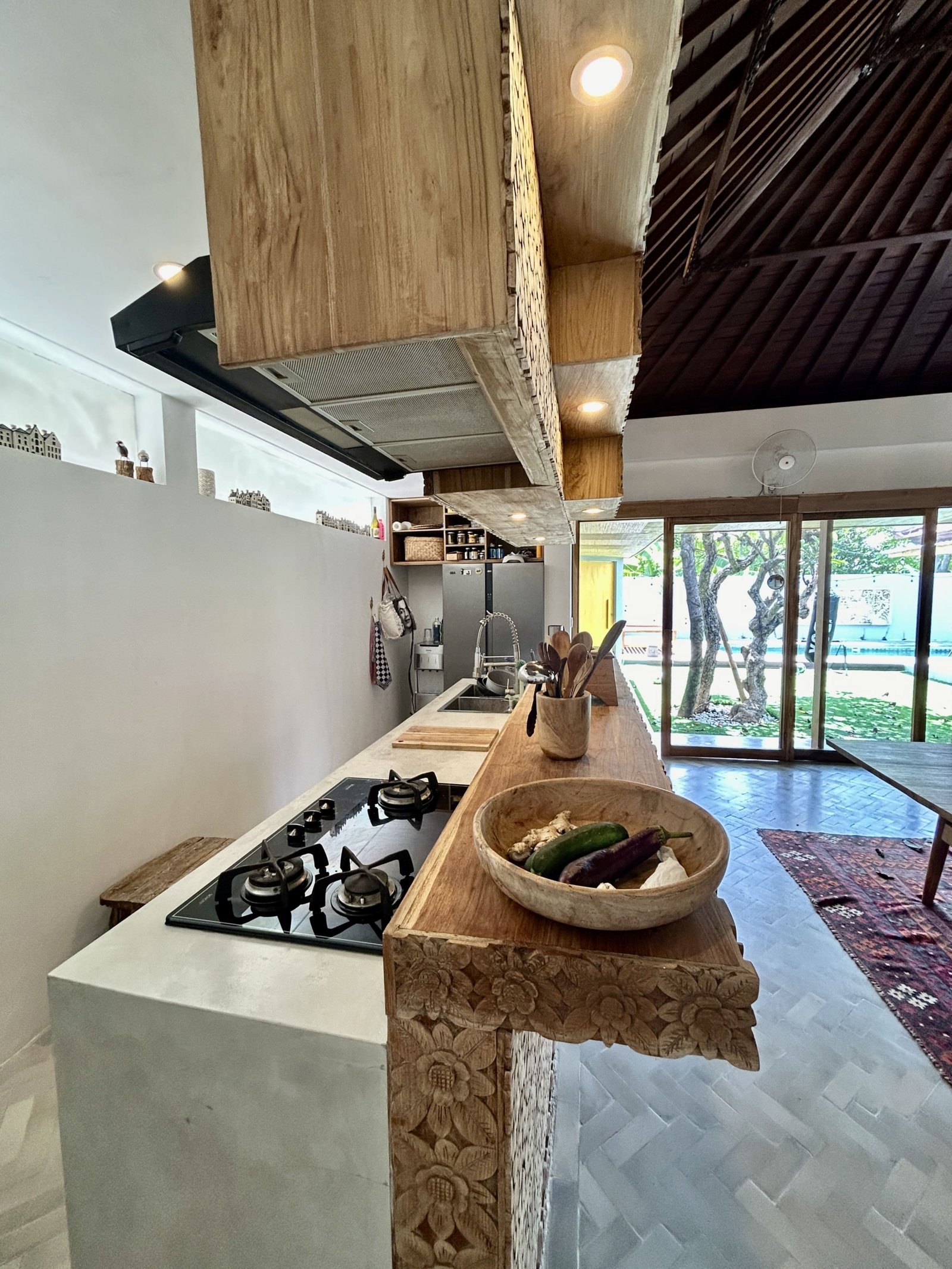 kitchen side garden-min