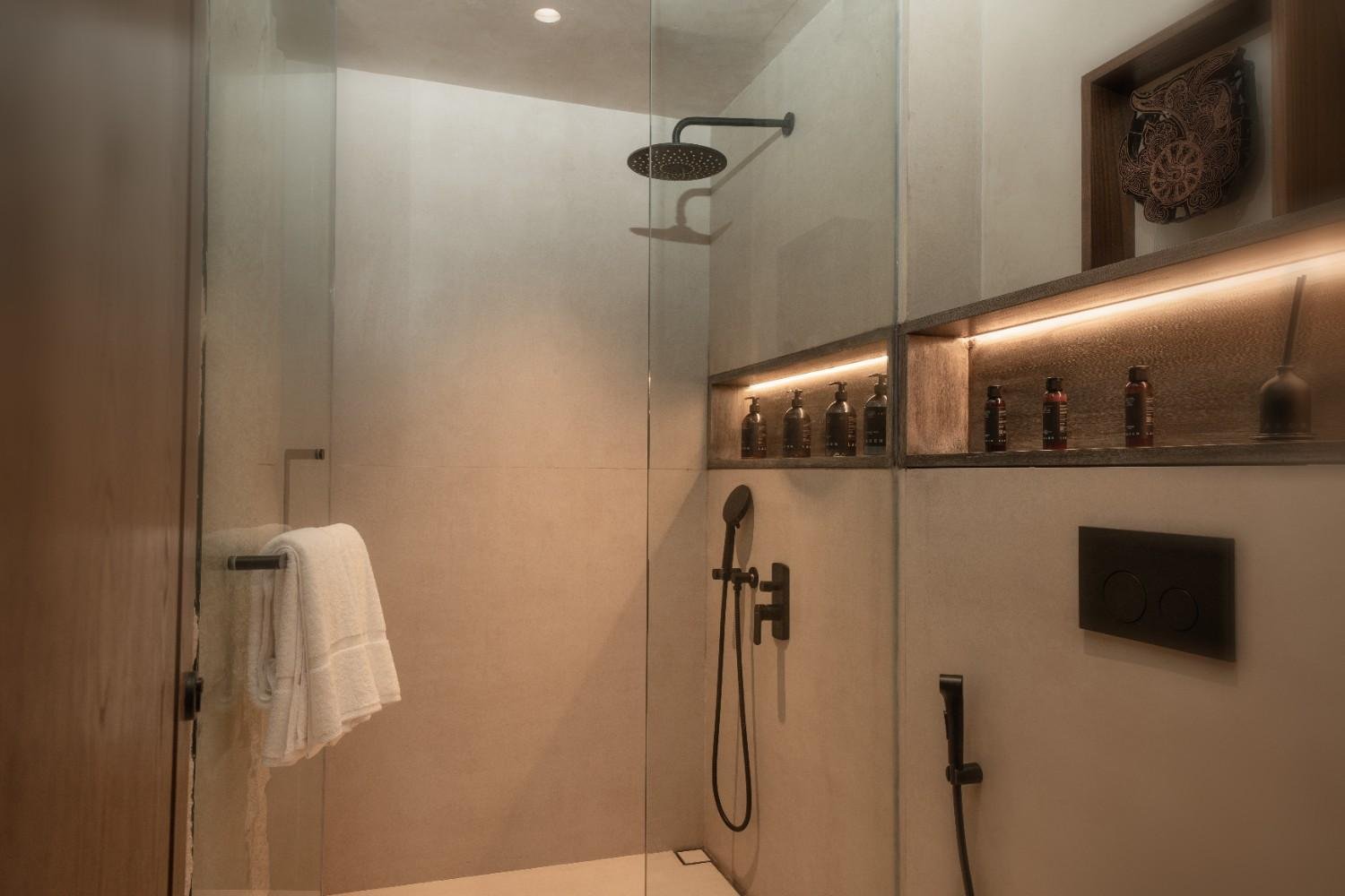 Bathroom1