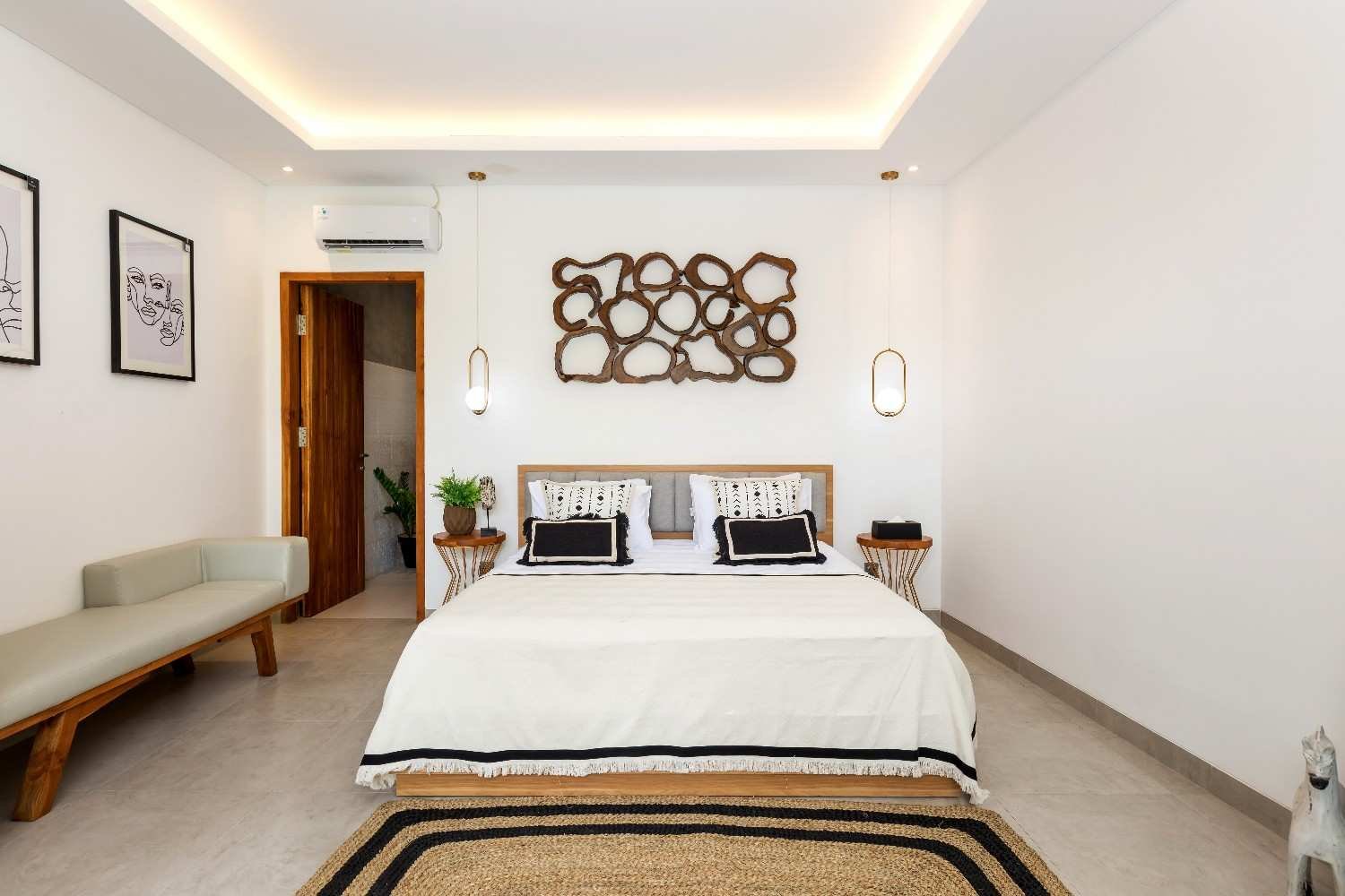 EllaBedroomC03
