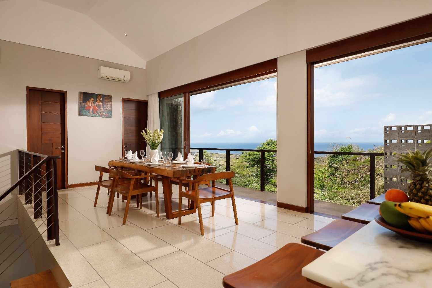 DINING ROOM-100kb