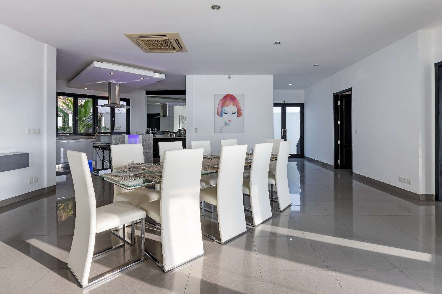 Ocean Height Dining A02-100kb